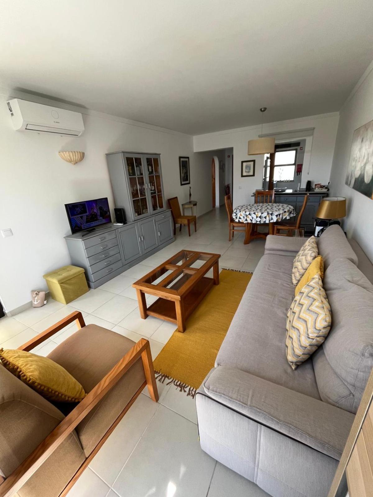 Charming & Modern Poente With Double Pool Appartement *